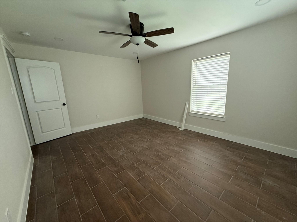 5924 Honeysuckle Drive - Photo 21