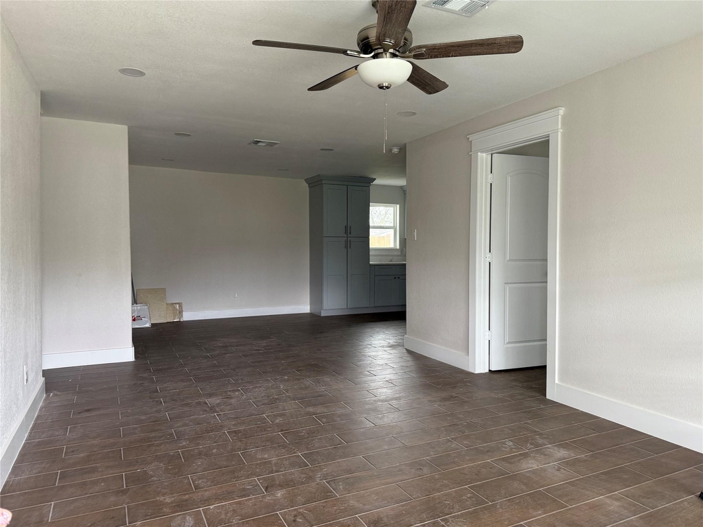 5924 Honeysuckle Drive - Photo 4