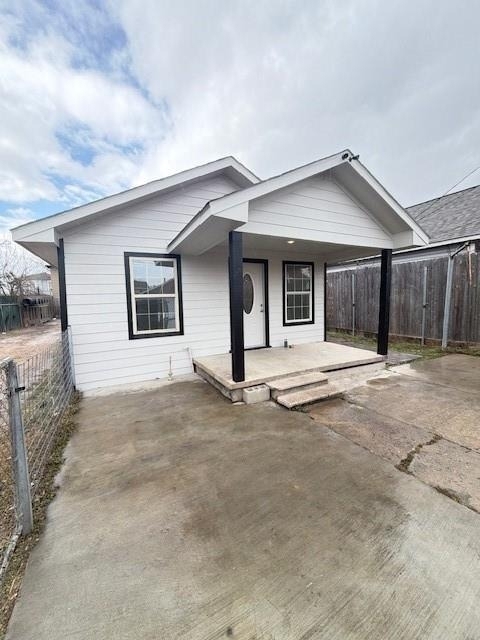 1819 Carr Street - Photo 0