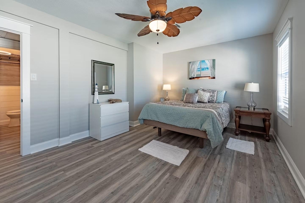 1726 65th Street - Photo 9