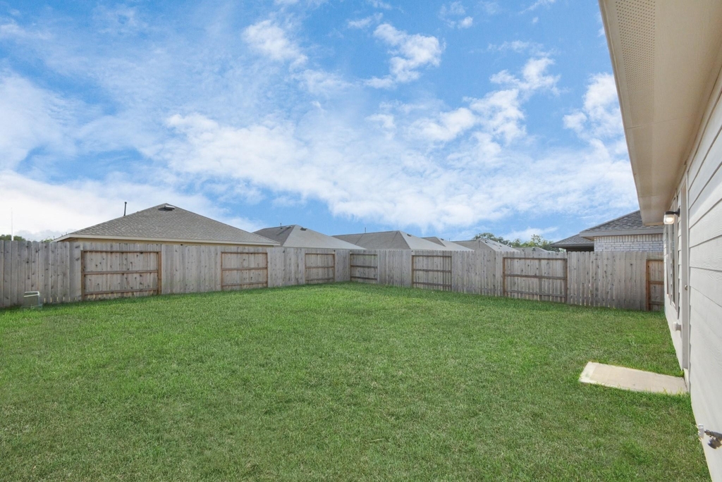 24207 Becker Hollow Lane - Photo 24