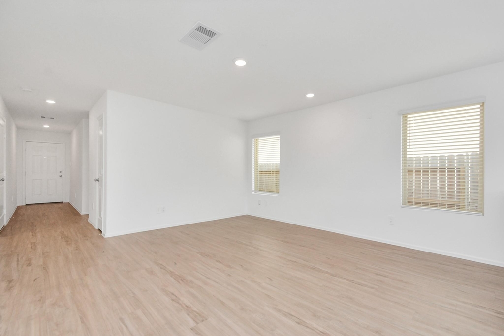 24207 Becker Hollow Lane - Photo 3