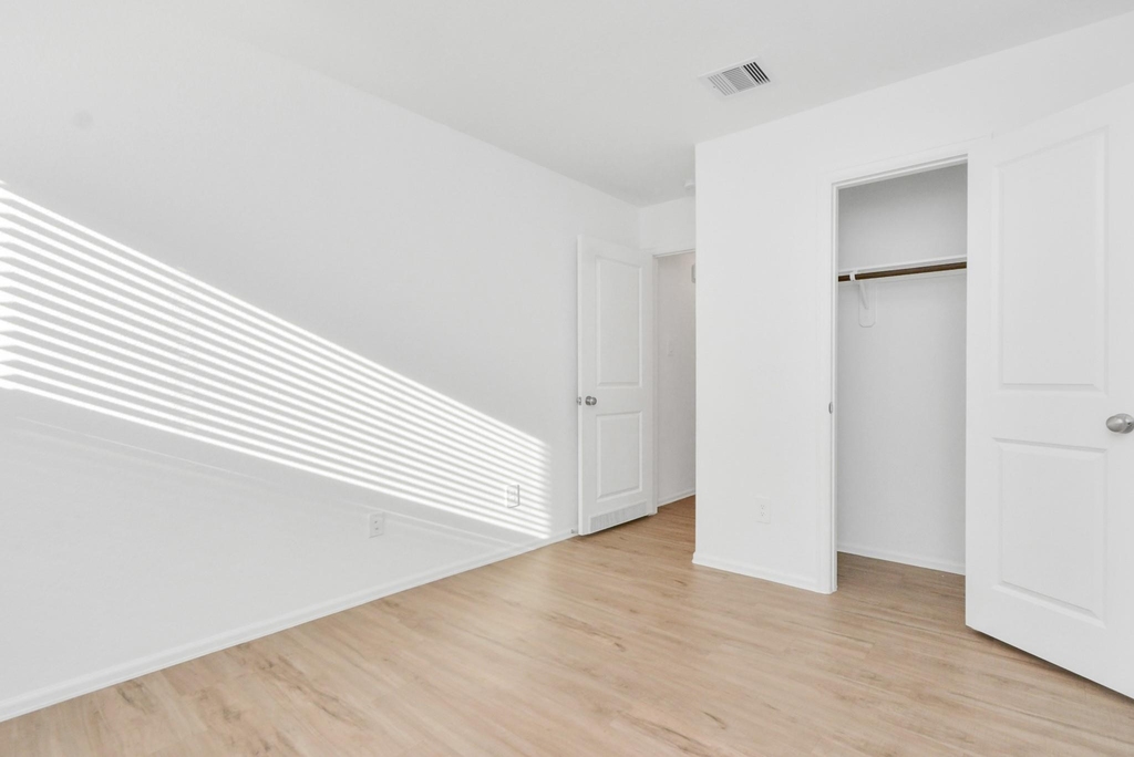 24207 Becker Hollow Lane - Photo 21