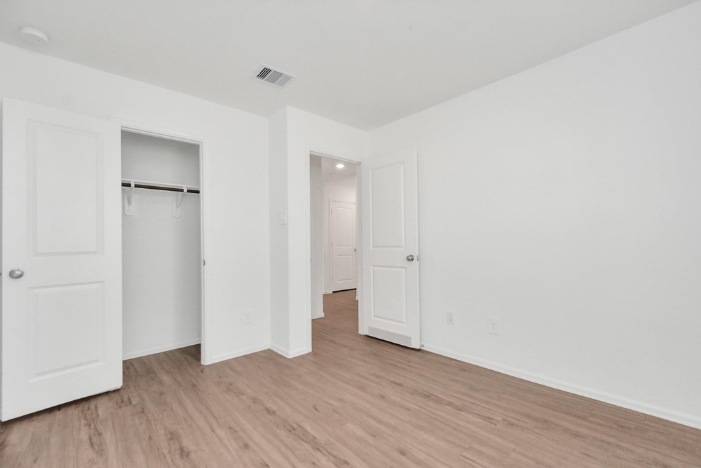 24207 Becker Hollow Lane - Photo 17