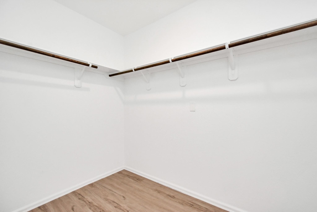 24207 Becker Hollow Lane - Photo 16