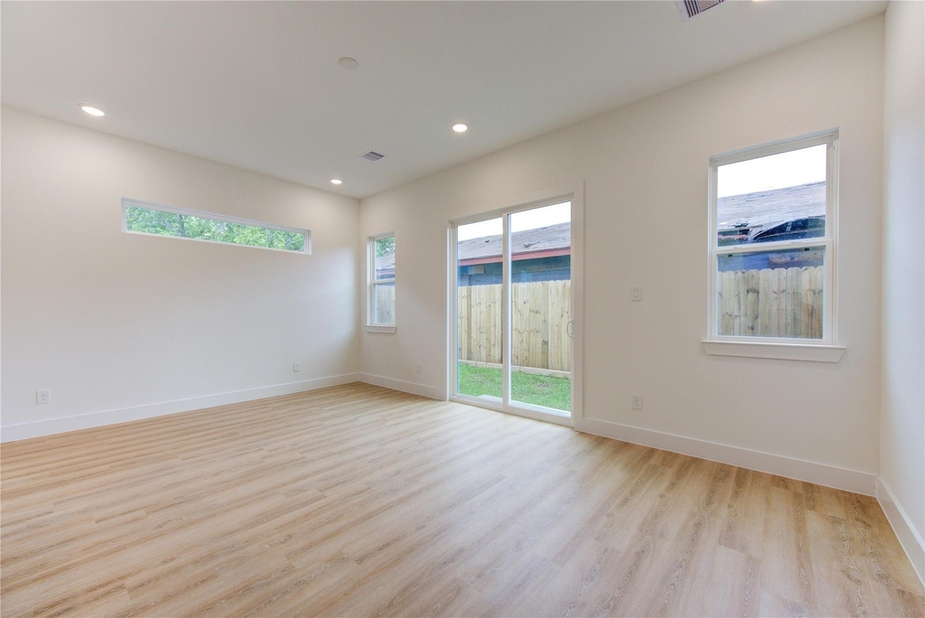 4029 Knoxville Street - Photo 8