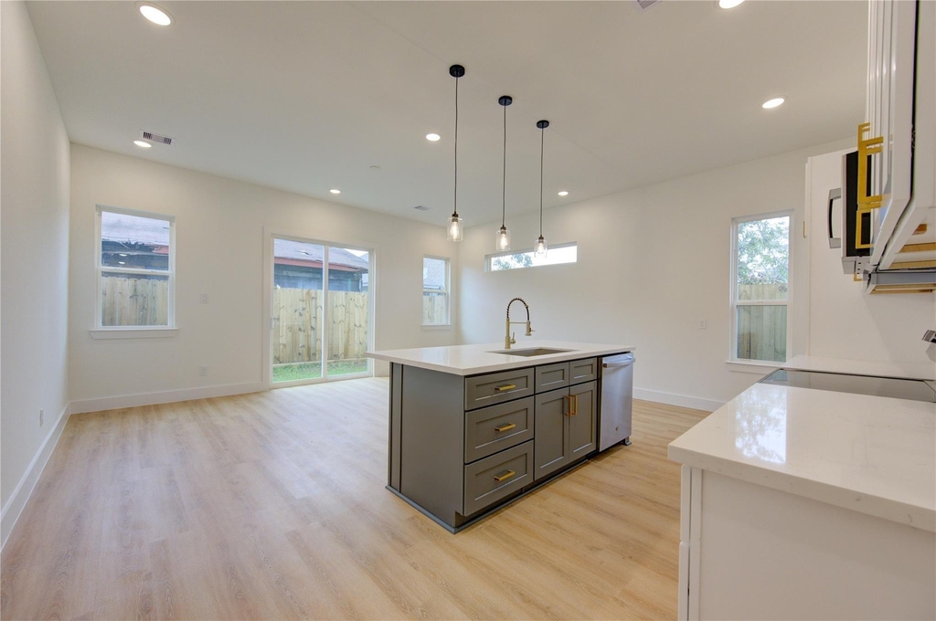 4029 Knoxville Street - Photo 6