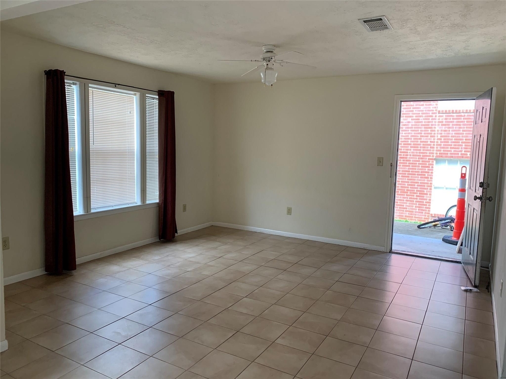4310 College Main Street - Photo 13