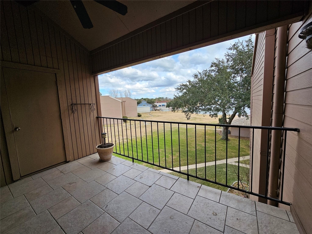 15575 Marina Drive - Photo 27