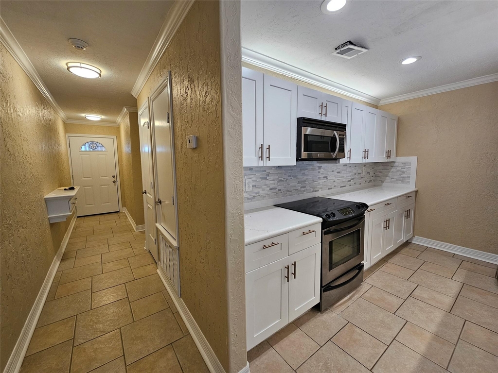 15575 Marina Drive - Photo 9
