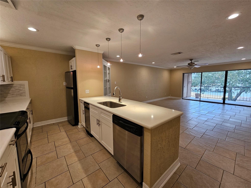 15575 Marina Drive - Photo 7