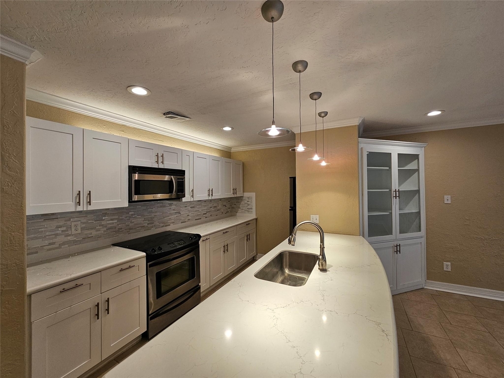 15575 Marina Drive - Photo 8