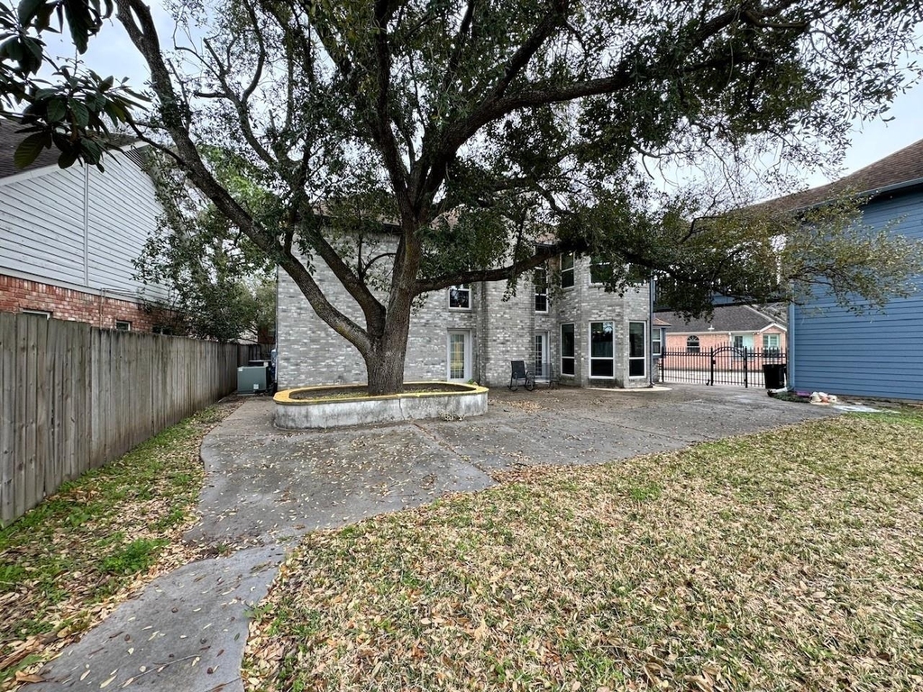 9303 Bent Spur Lane - Photo 34