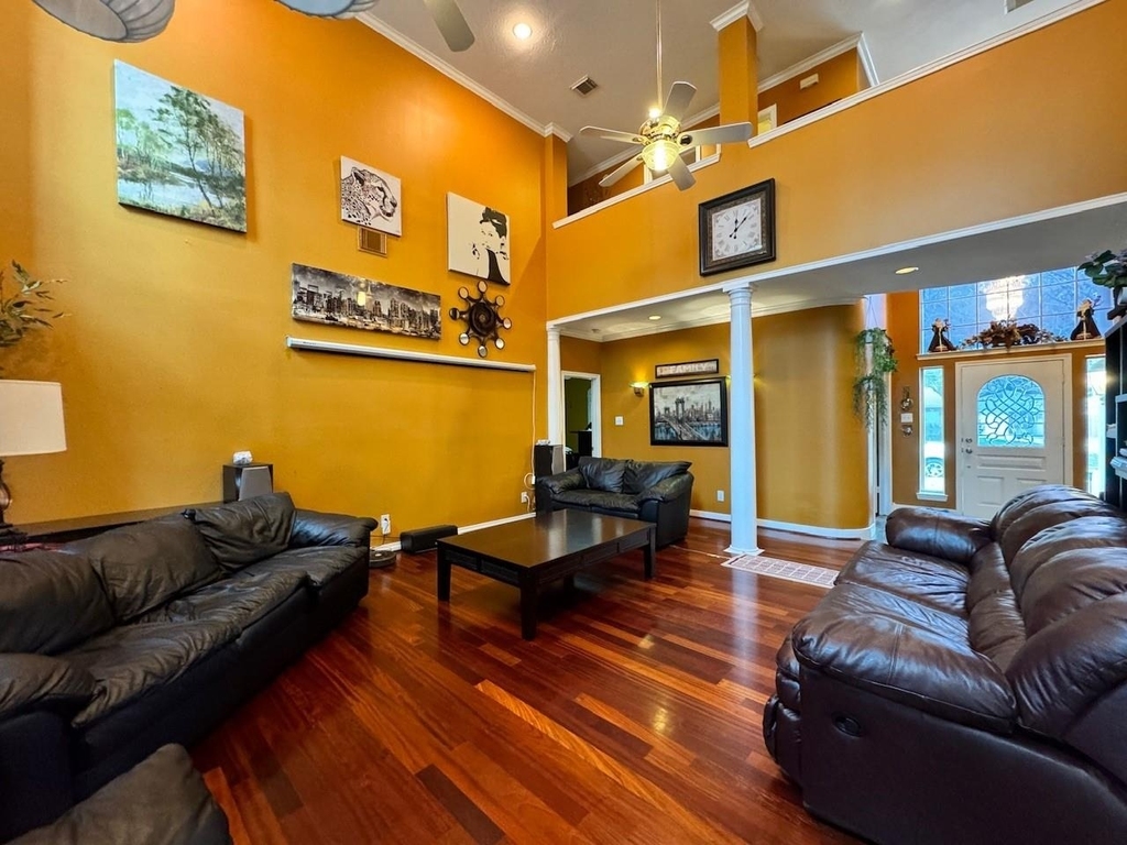 9303 Bent Spur Lane - Photo 5