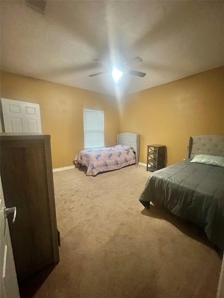 2734 Duncan Drive - Photo 3