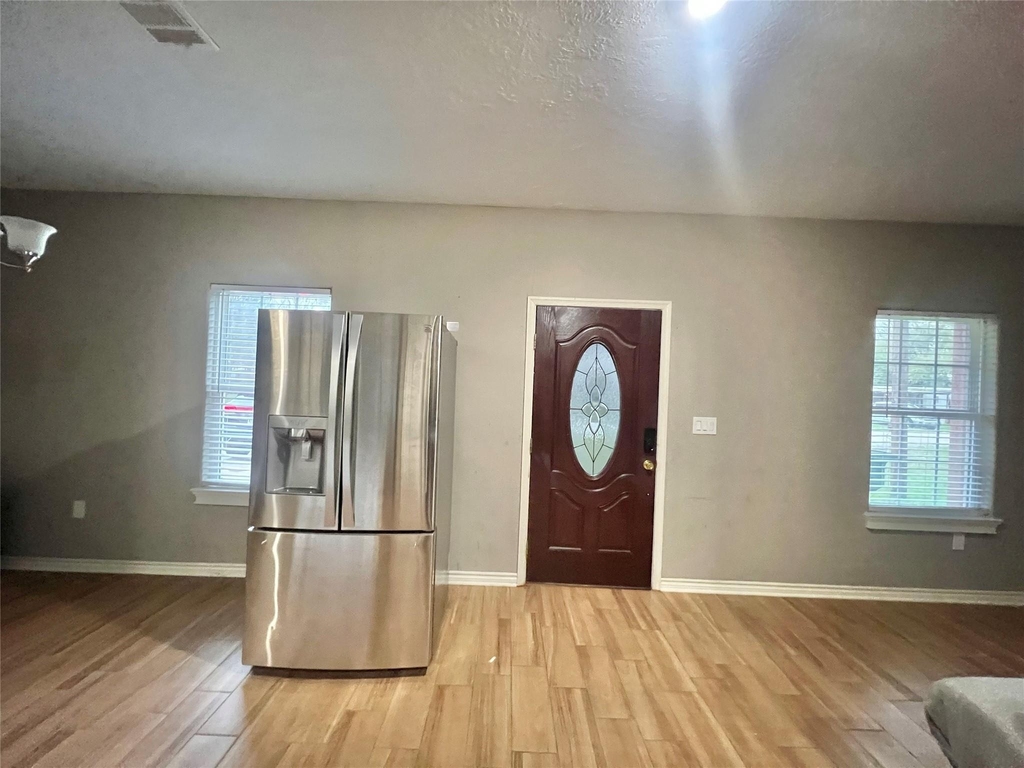 2734 Duncan Drive - Photo 2