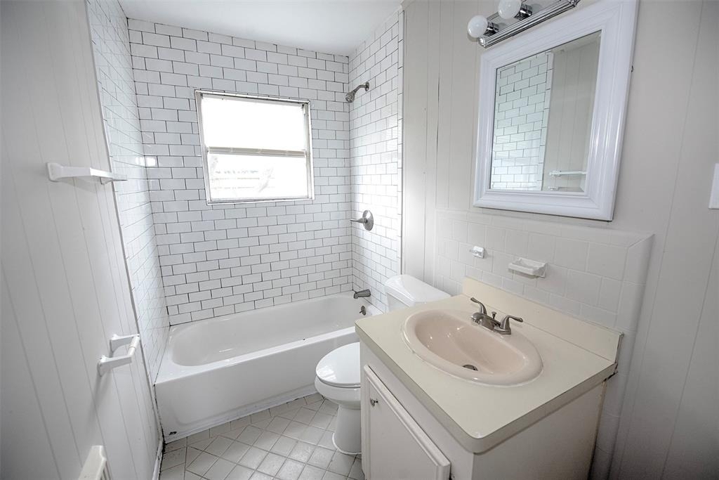 1211 1st Avenue N - Photo 13