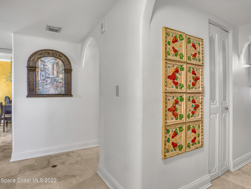 1860 N Atlantic Avenue - Photo 2