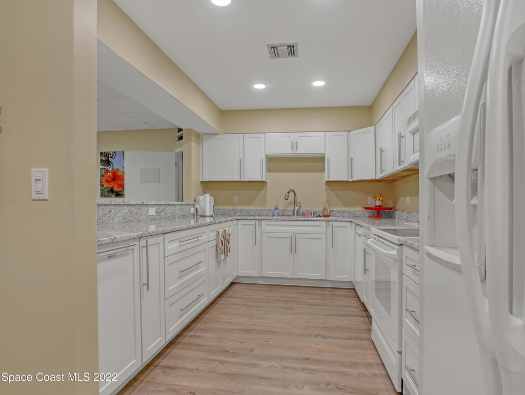 1860 N Atlantic Avenue - Photo 41