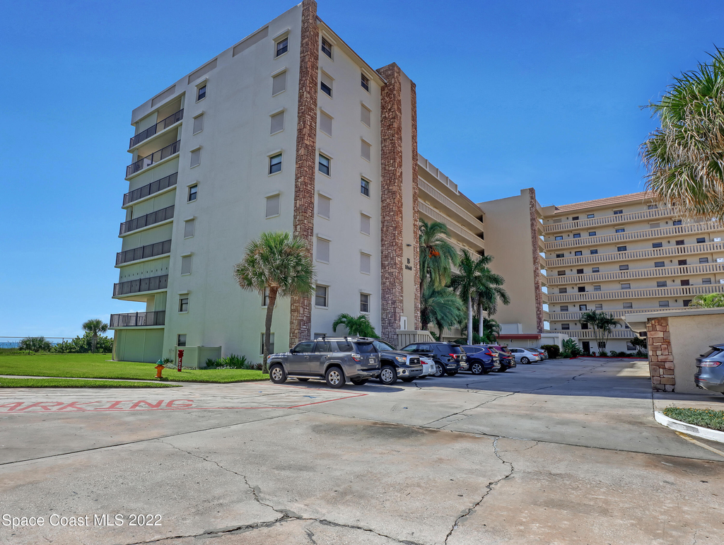 1860 N Atlantic Avenue - Photo 1