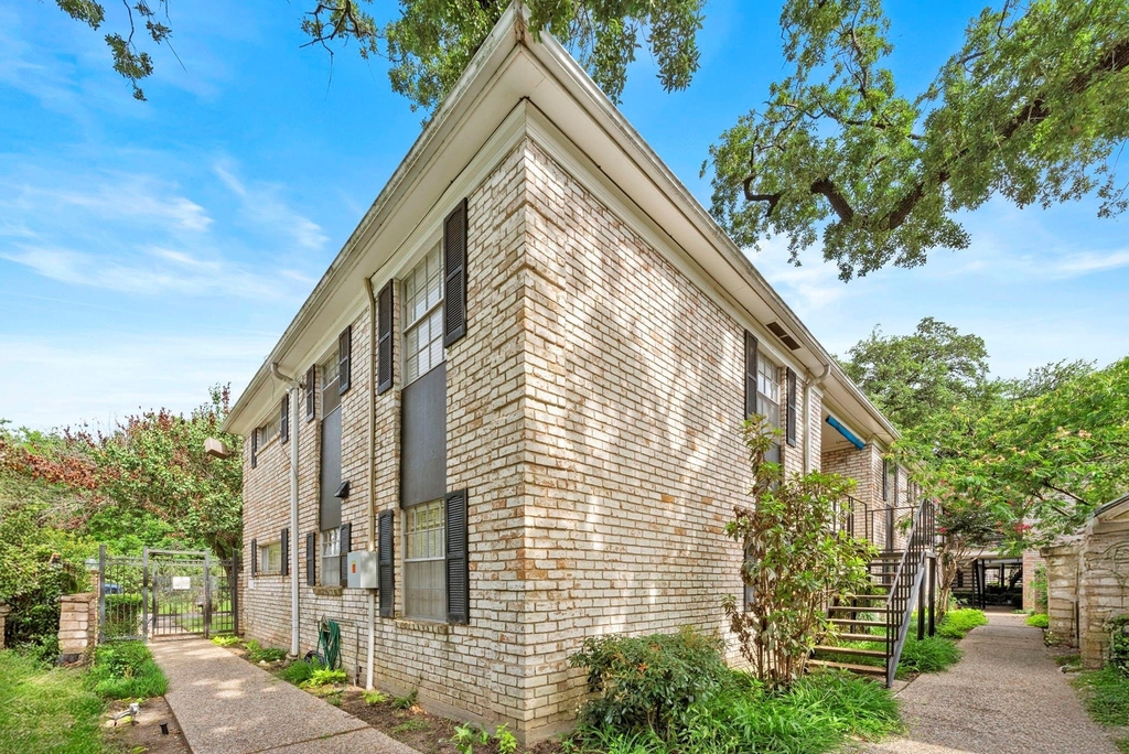 7900 Westheimer Road - Photo 4
