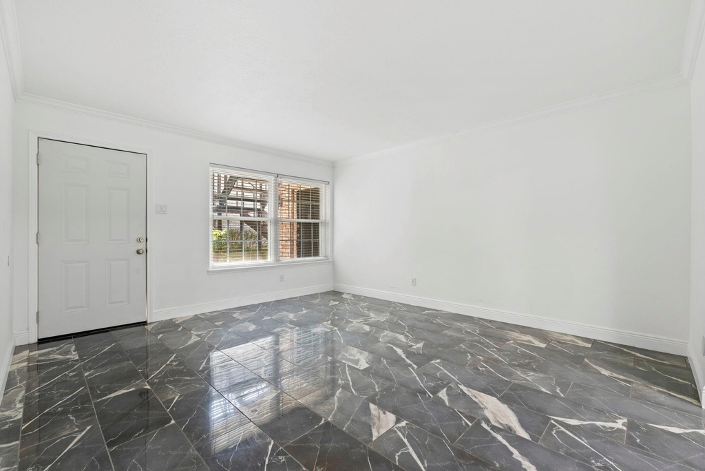 7900 Westheimer Road - Photo 7
