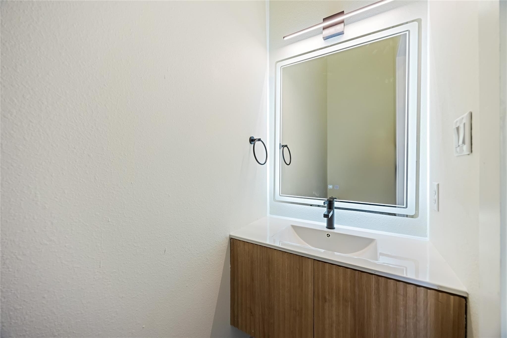 7125 England Street - Photo 9