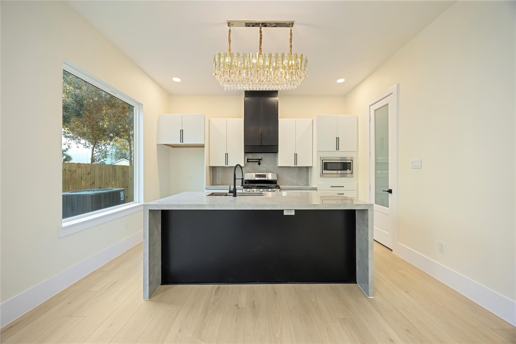 7125 England Street - Photo 6