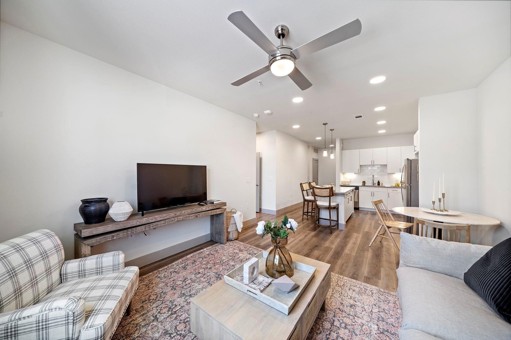10485 League Line Road - Photo 2