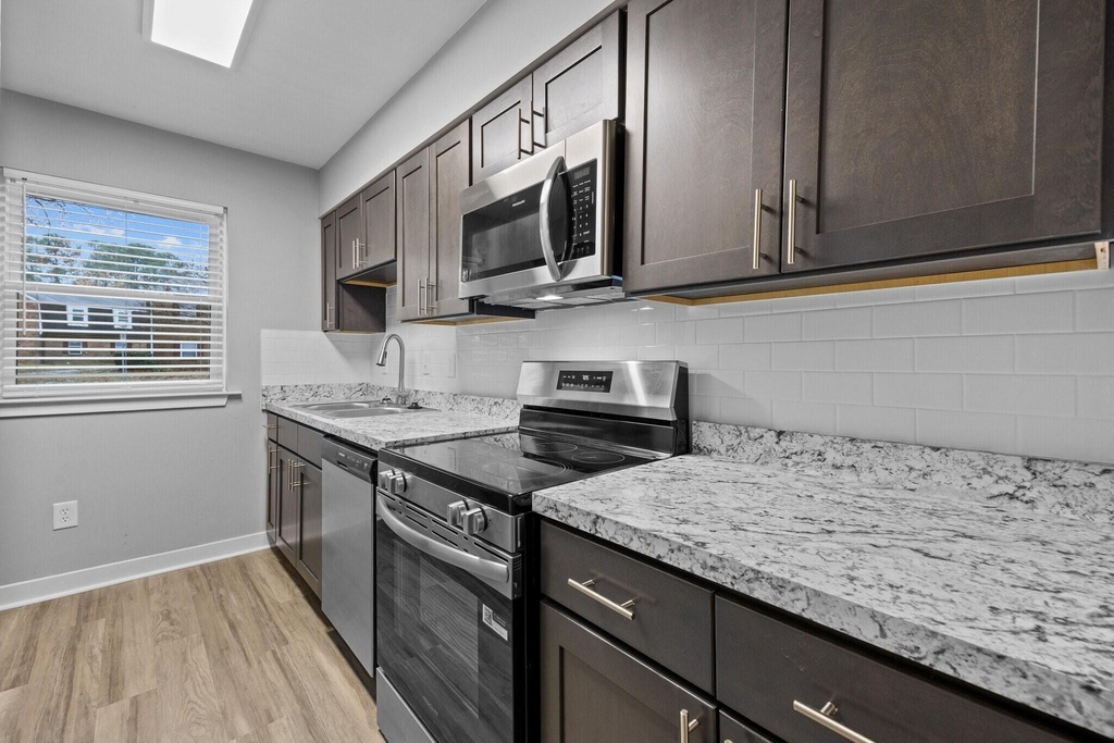 356 Cypresswood Ct - Photo 11