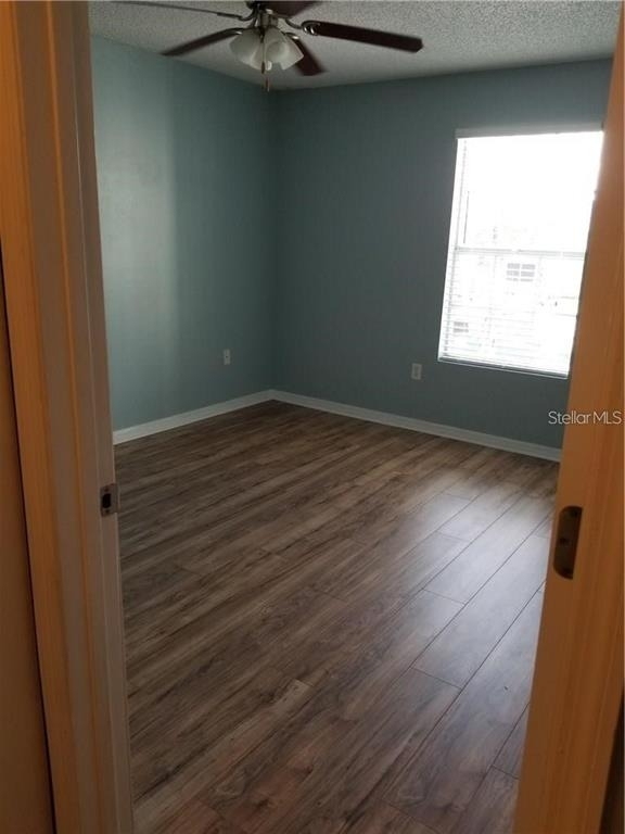 803 Lake Haven Square - Photo 8