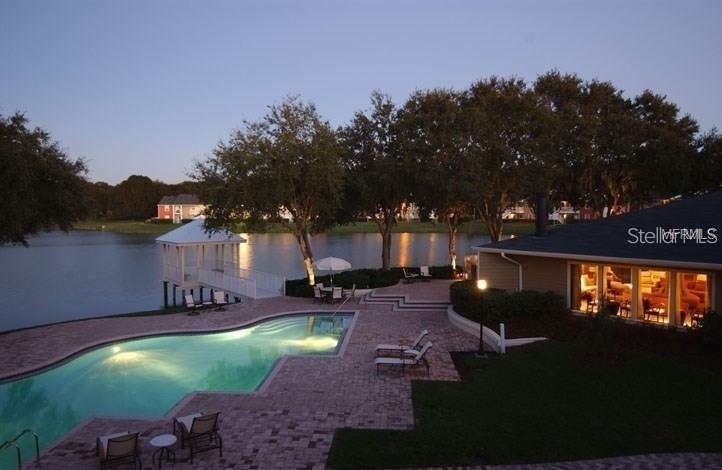 803 Lake Haven Square - Photo 3