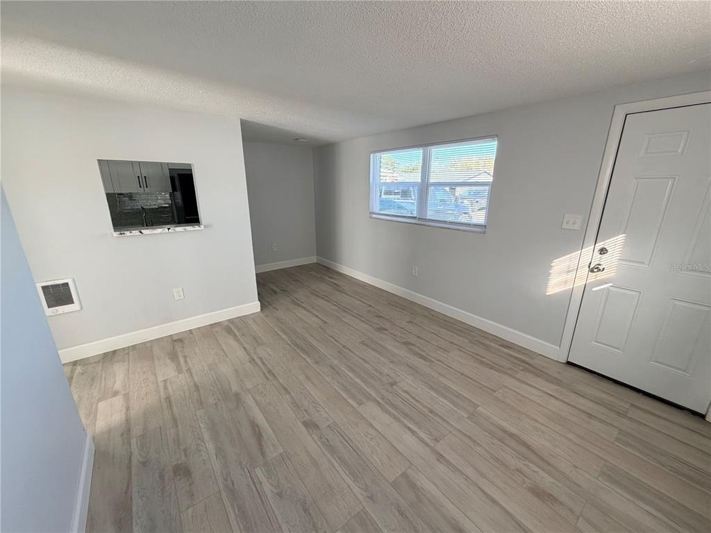 1101 E 140th Avenue - Photo 3