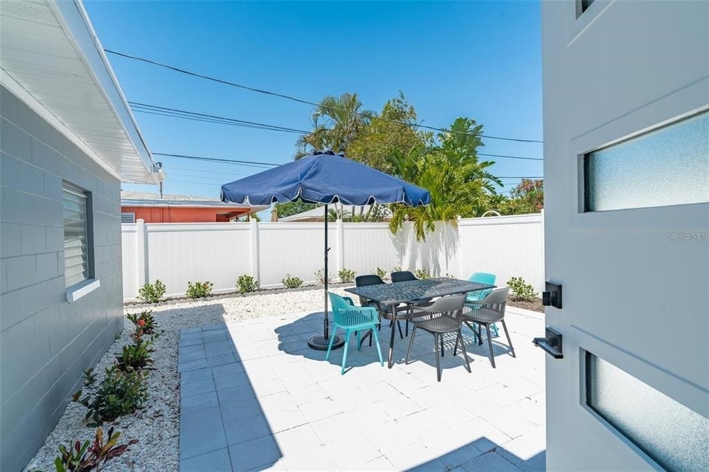 1473 Durling Drive S - Photo 4