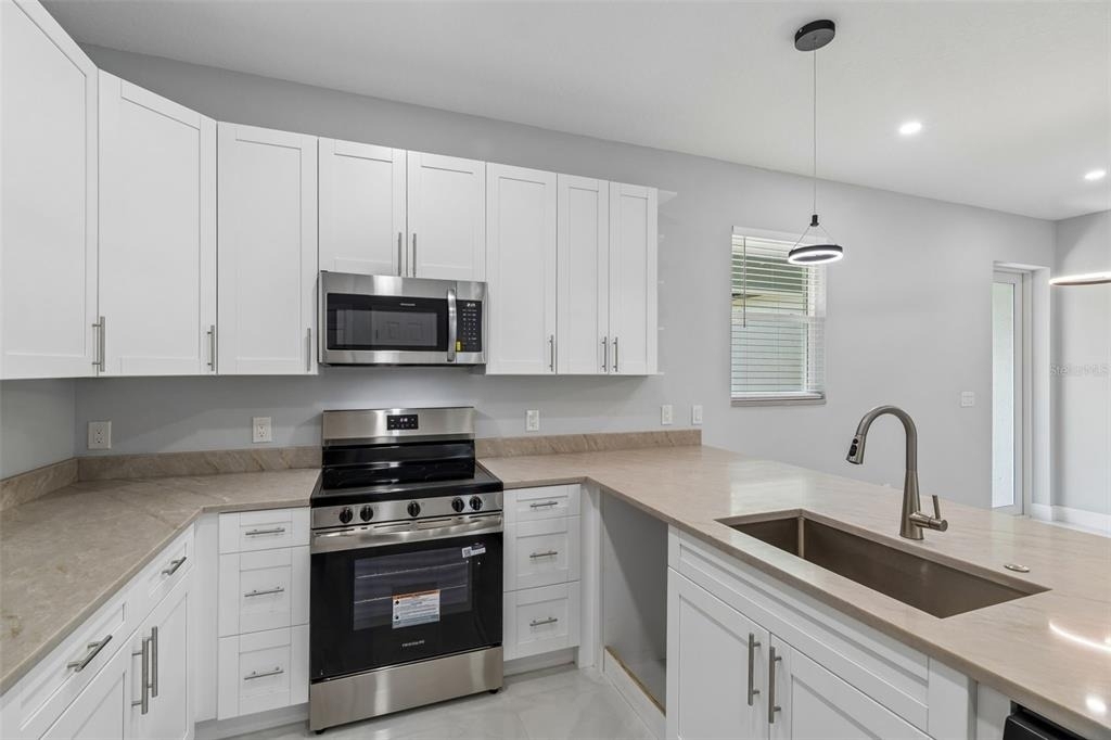6018 Newmark Street - Photo 6