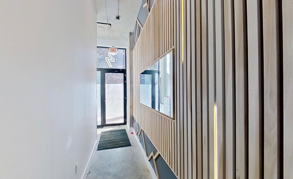 Montrose Ave & Lorimer St  - Photo 16