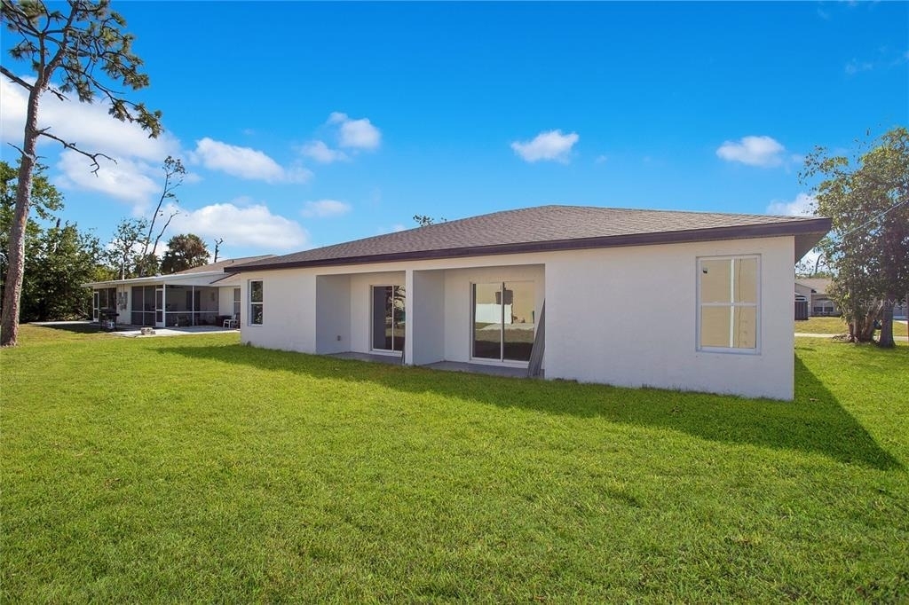 10452 Pendleton Avenue - Photo 11