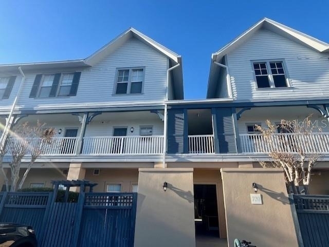 720 Celebration Avenue - Photo 0
