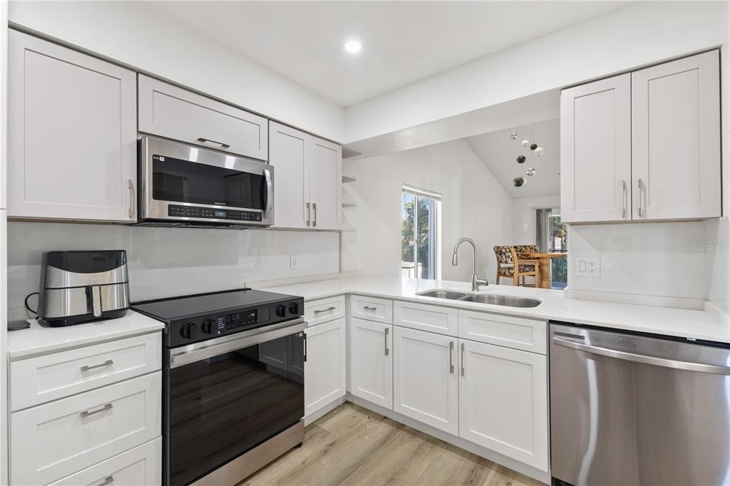 5606 Blue Shadows Court - Photo 4