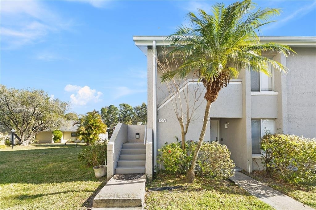 5606 Blue Shadows Court - Photo 25