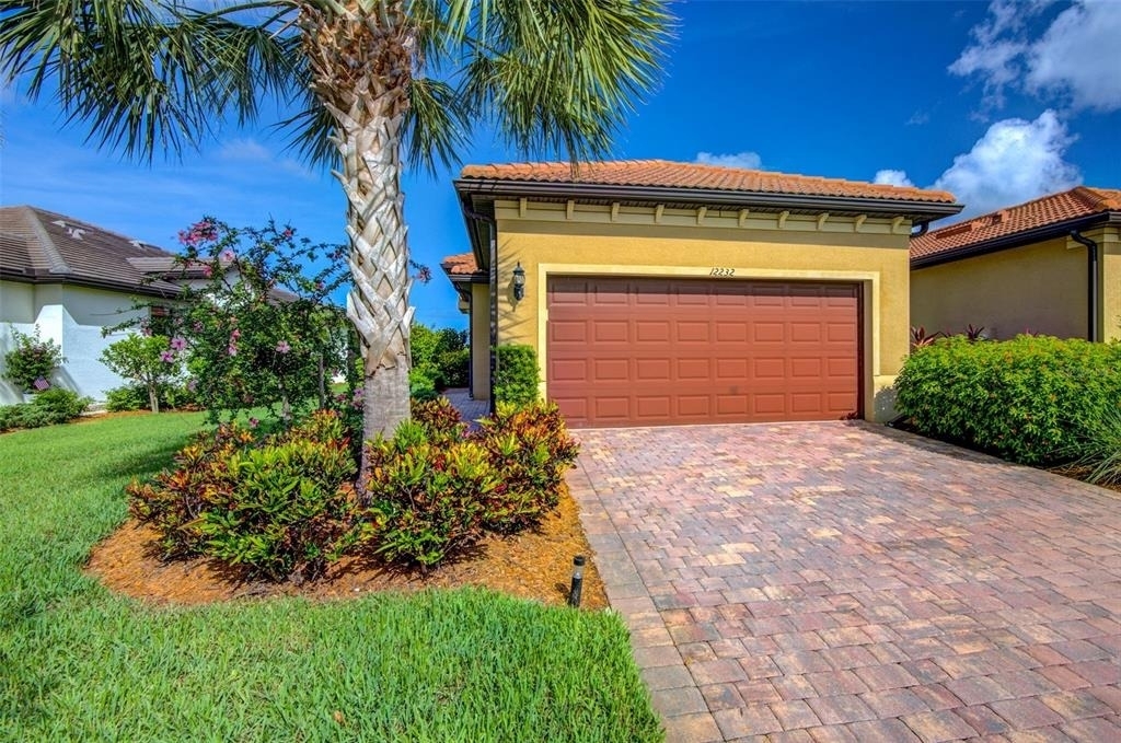 12232 Marsh Pointe Road - Photo 0