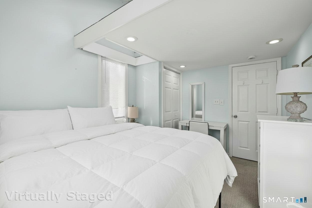 116 College Place - Photo 18