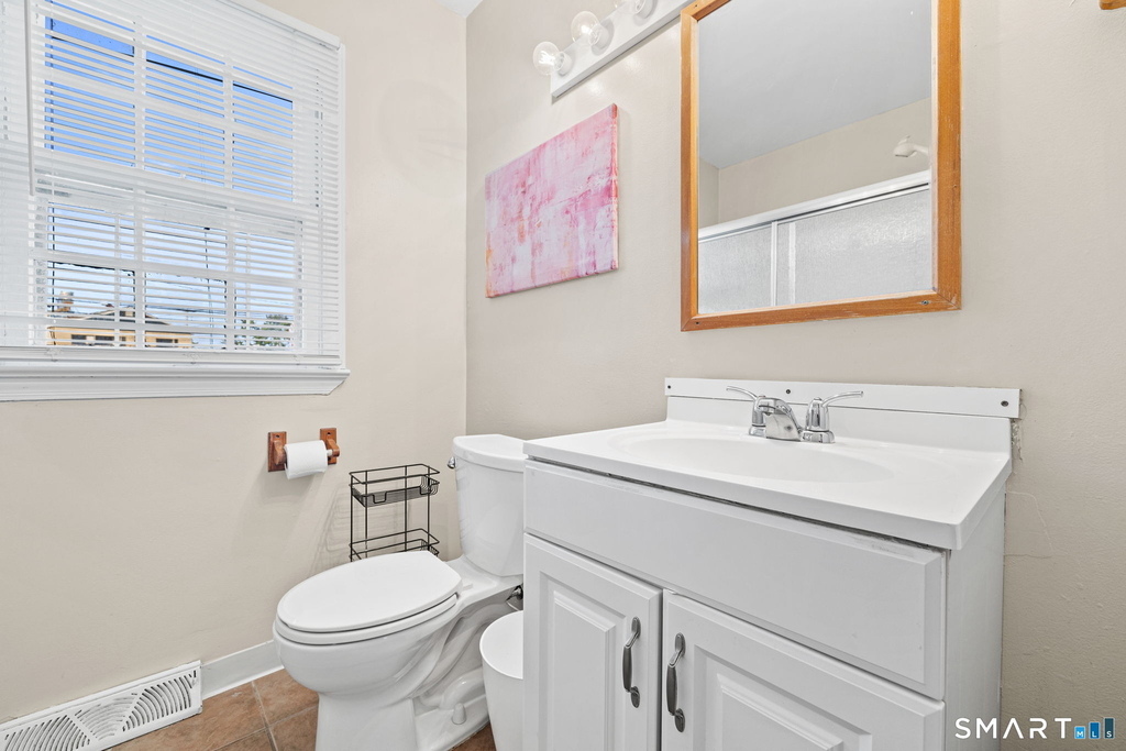 116 College Place - Photo 10