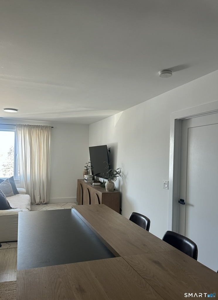 211 Ferry Boulevard - Photo 9