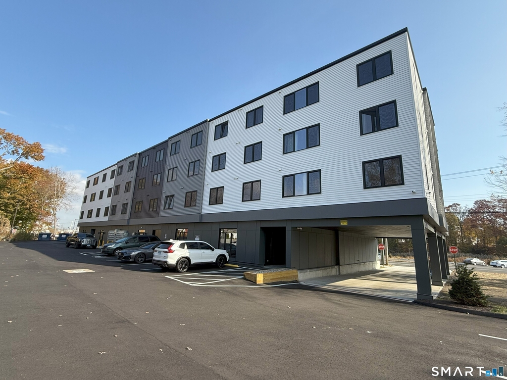 211 Ferry Boulevard - Photo 2