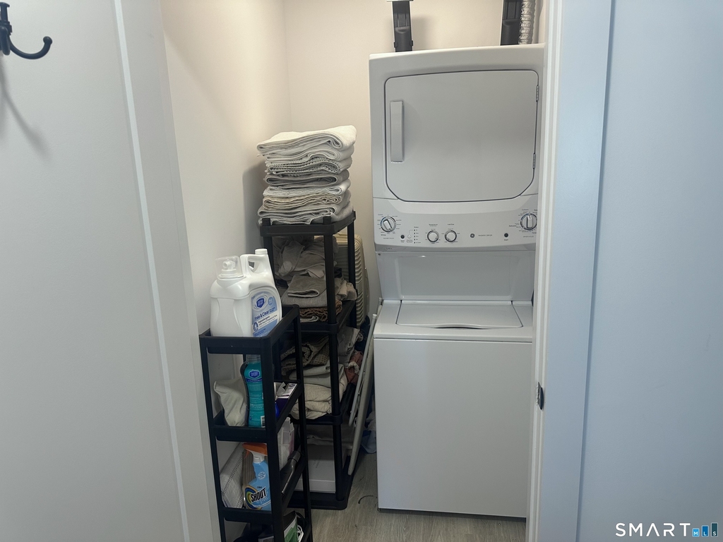 211 Ferry Boulevard - Photo 18
