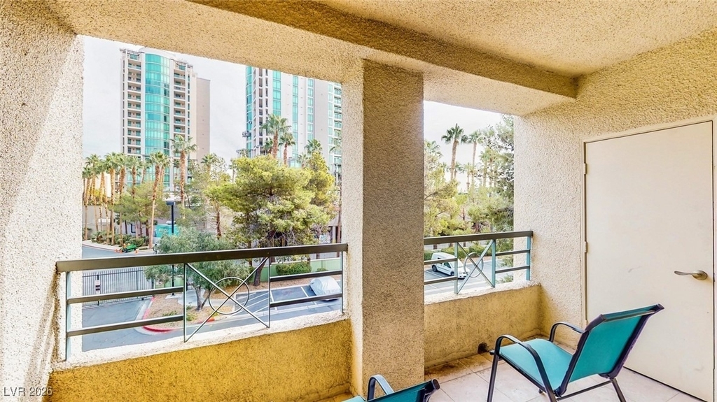 260 E Flamingo Road - Photo 21