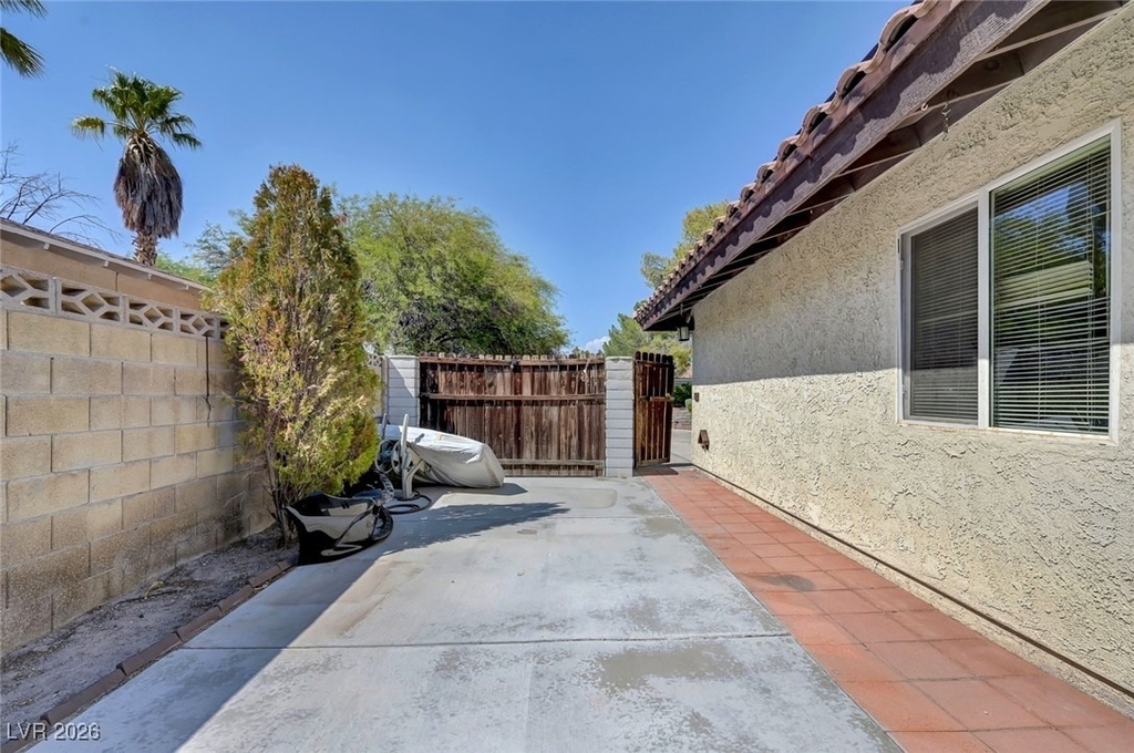 6975 Obannon Drive - Photo 69