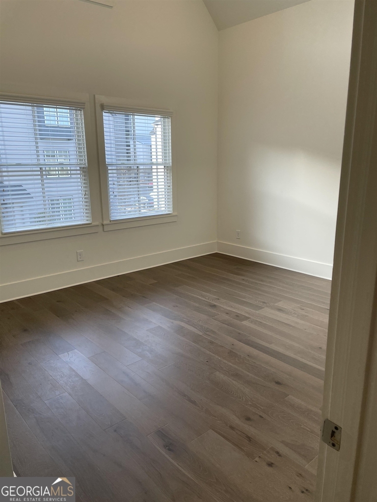 460 Heatherden Avenue - Photo 11