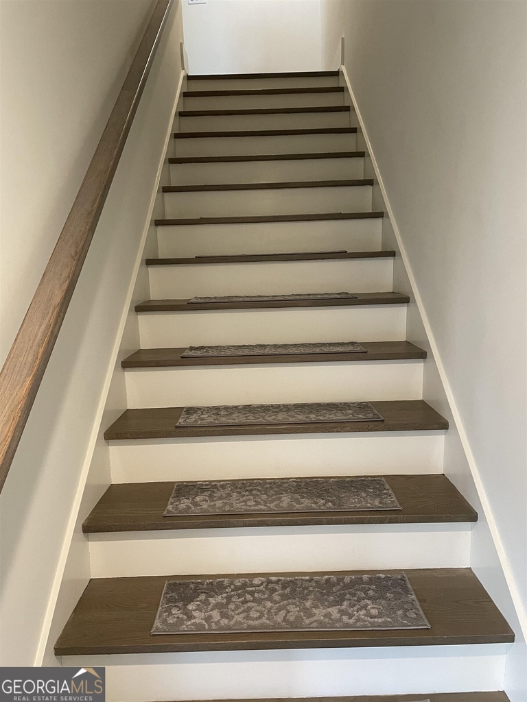 460 Heatherden Avenue - Photo 9